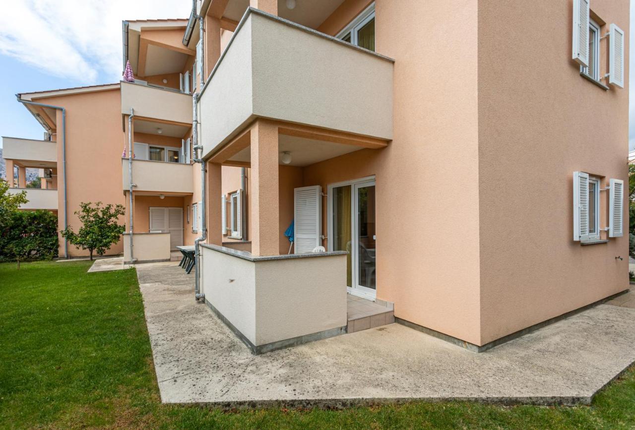 Apartments Crnekovic IV Baska  Bagian luar foto
