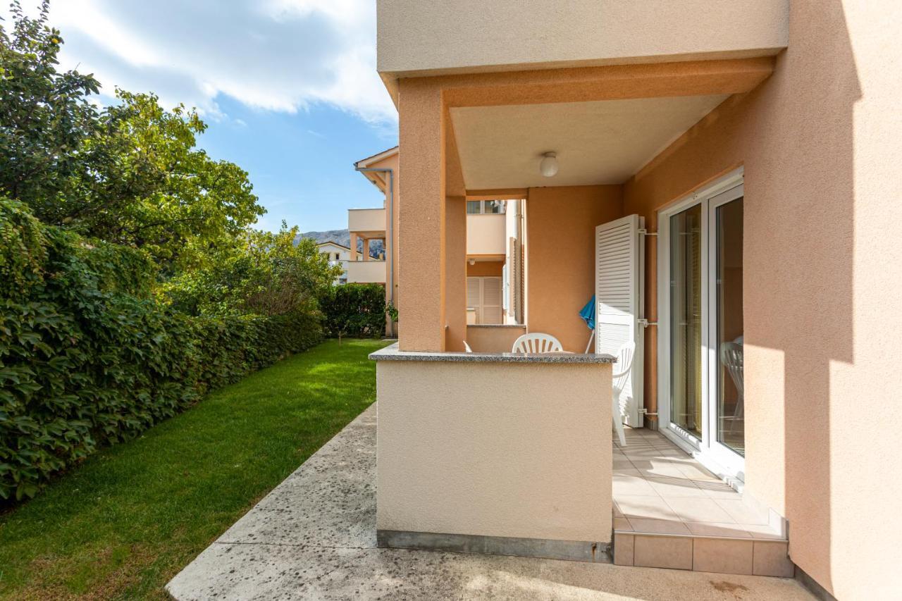Apartments Crnekovic IV Baska  Bagian luar foto