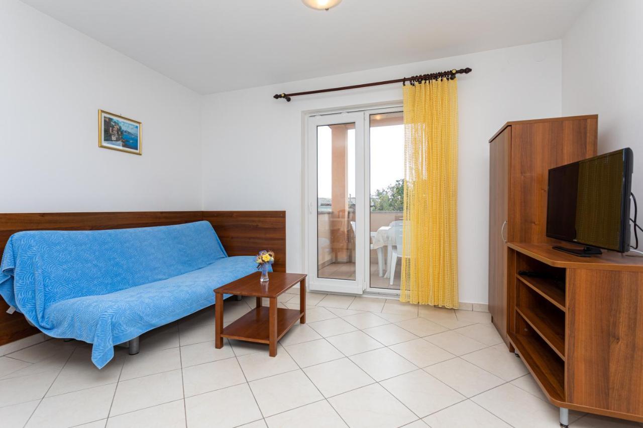 Apartments Crnekovic IV Baska  Bagian luar foto