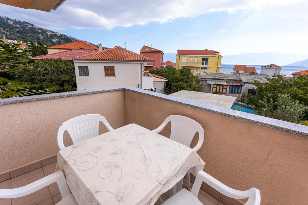 Apartments Crnekovic IV Baska  Bagian luar foto