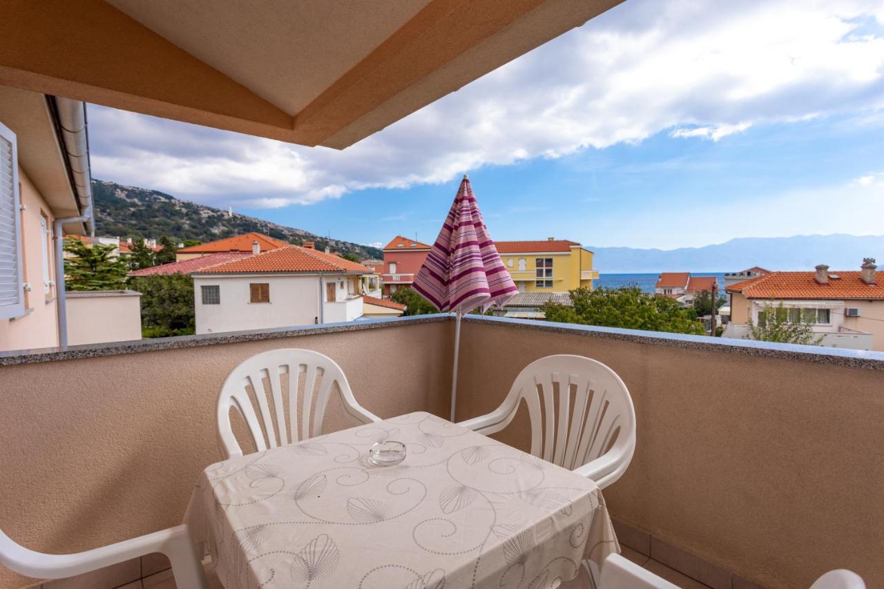 Apartments Crnekovic IV Baska  Bagian luar foto