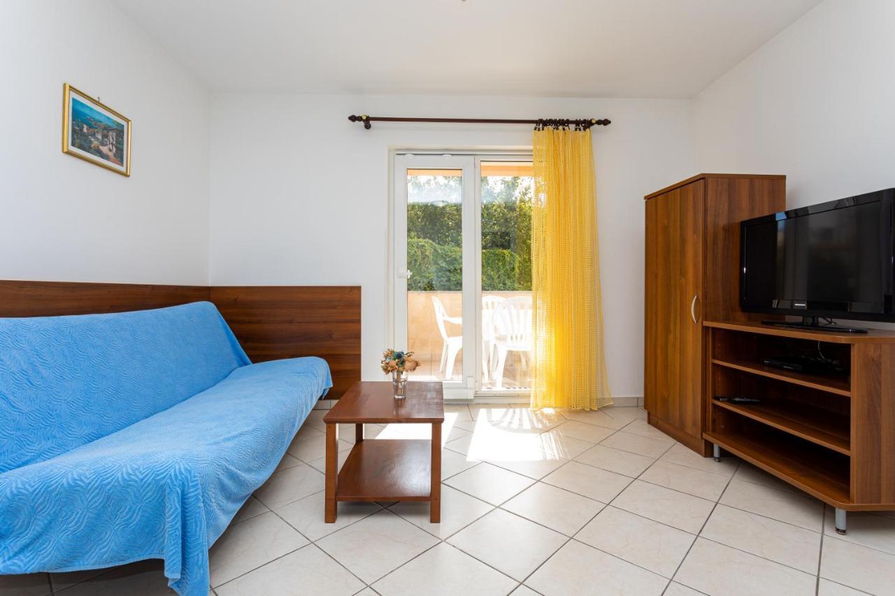Apartments Crnekovic IV Baska  Bagian luar foto