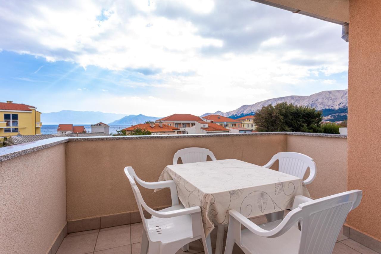 Apartments Crnekovic IV Baska  Bagian luar foto